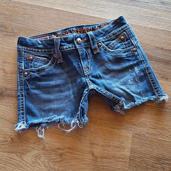☆Rock Revival Shorts☆ - Picture 11 of 12